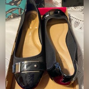 NWOT Deflex Comfort Flats